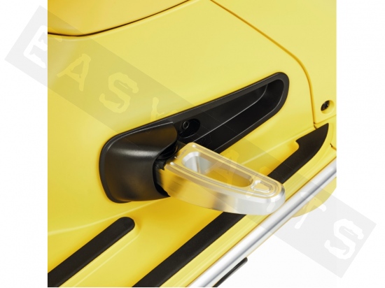 Passenger Footrest Kit Vespa GTS Super 2016 Aluminium (by Rizoma)